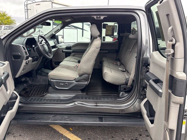 Used 2015 Ford F150 XLT w/ Equipment Group 301A Mid AWD/4WD image 19