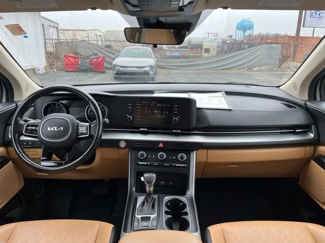 Certified 2023 Kia Carnival LX image 37