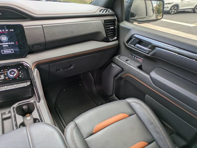 Used 2025 GMC Sierra 1500 AT4 w/ AT4 Premium Package AWD/4WD image 16