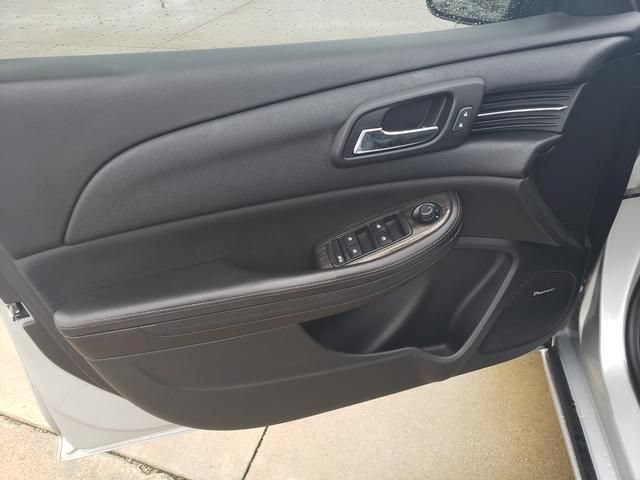 Used 2014 Chevrolet Malibu LT FWD image 11