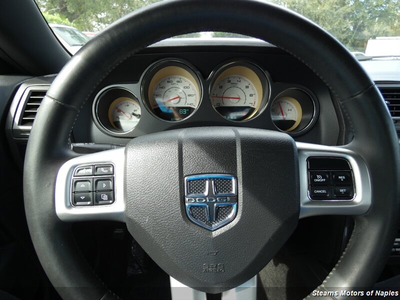 Used 2011 Dodge Challenger RWD image 25