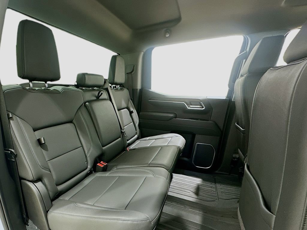 New 2026 GMC Sierra 1500 SLT image 30