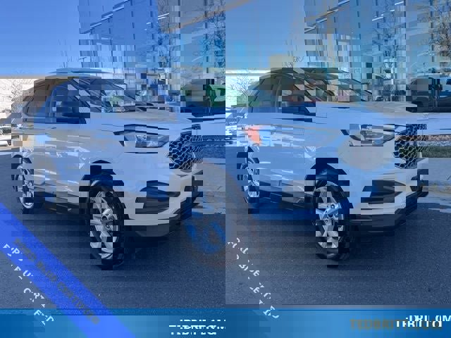 Certified 2024 Ford Edge SE