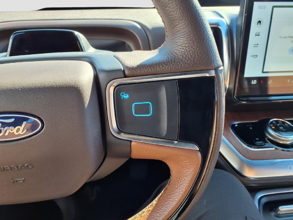 Used 2025 Ford Expedition King Ranch AWD/4WD image 19