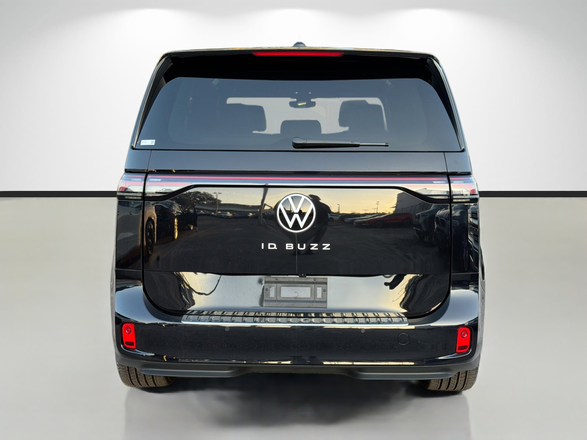 New 2025 Volkswagen ID. Buzz Pro S RWD image 4