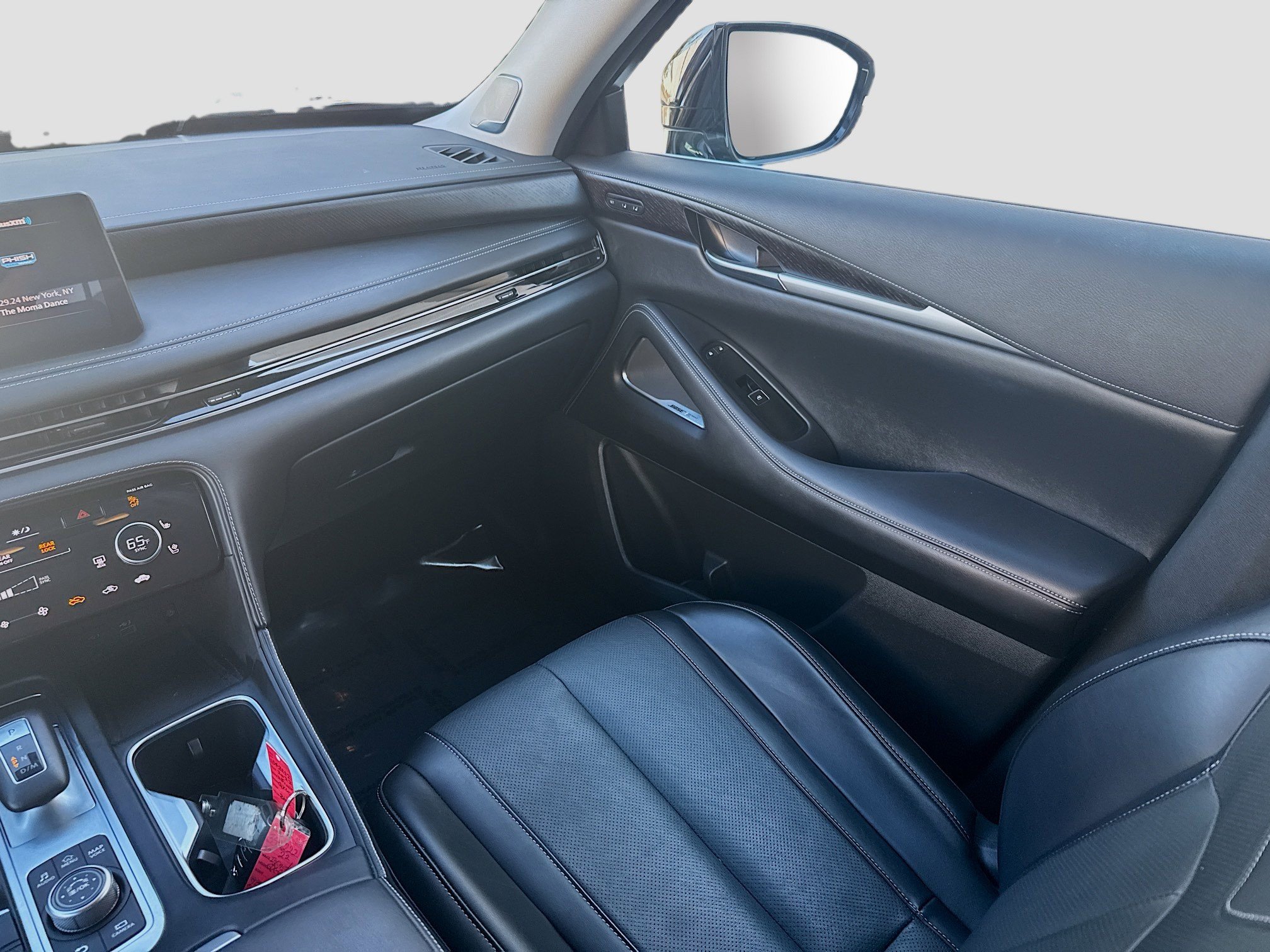 Used 2022 INFINITI QX60 Sensory w/ Cargo Package image 21