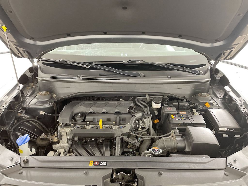 Used 2023 Hyundai Venue SEL image 32