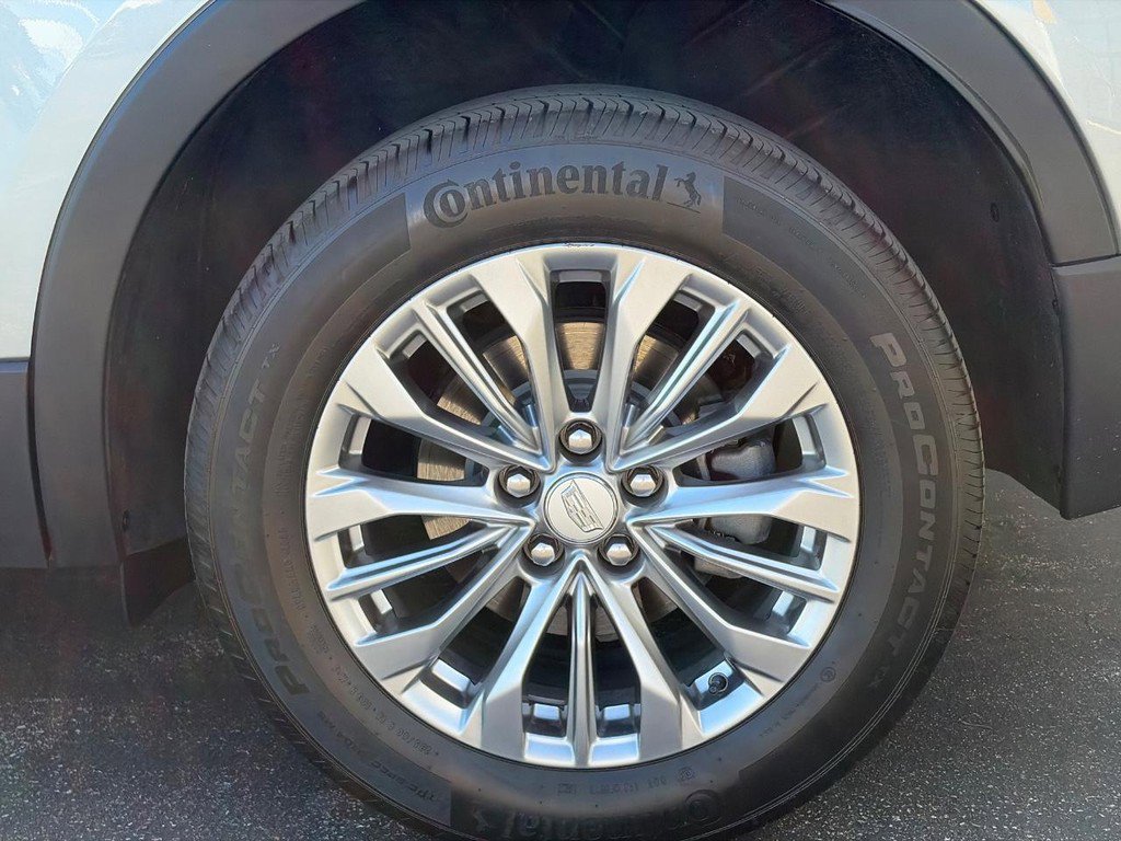 Certified 2024 Cadillac XT4 Premium Luxury AWD/4WD image 6