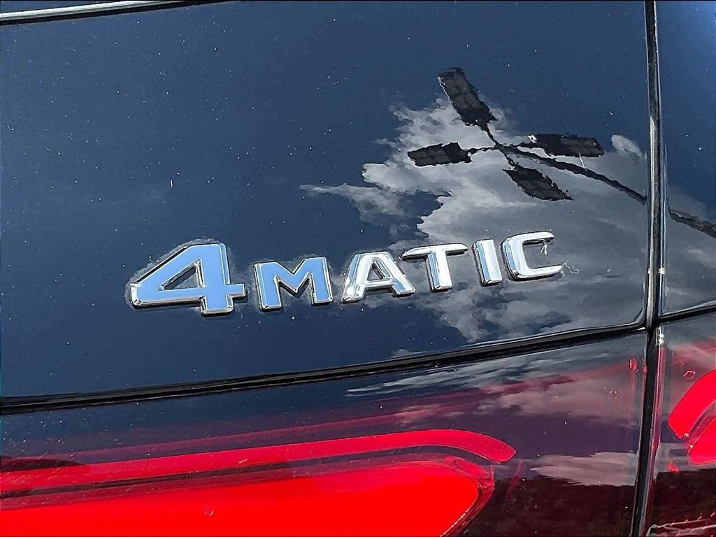 Used 2026 Mercedes-Benz GLC 300 4MATIC image 26