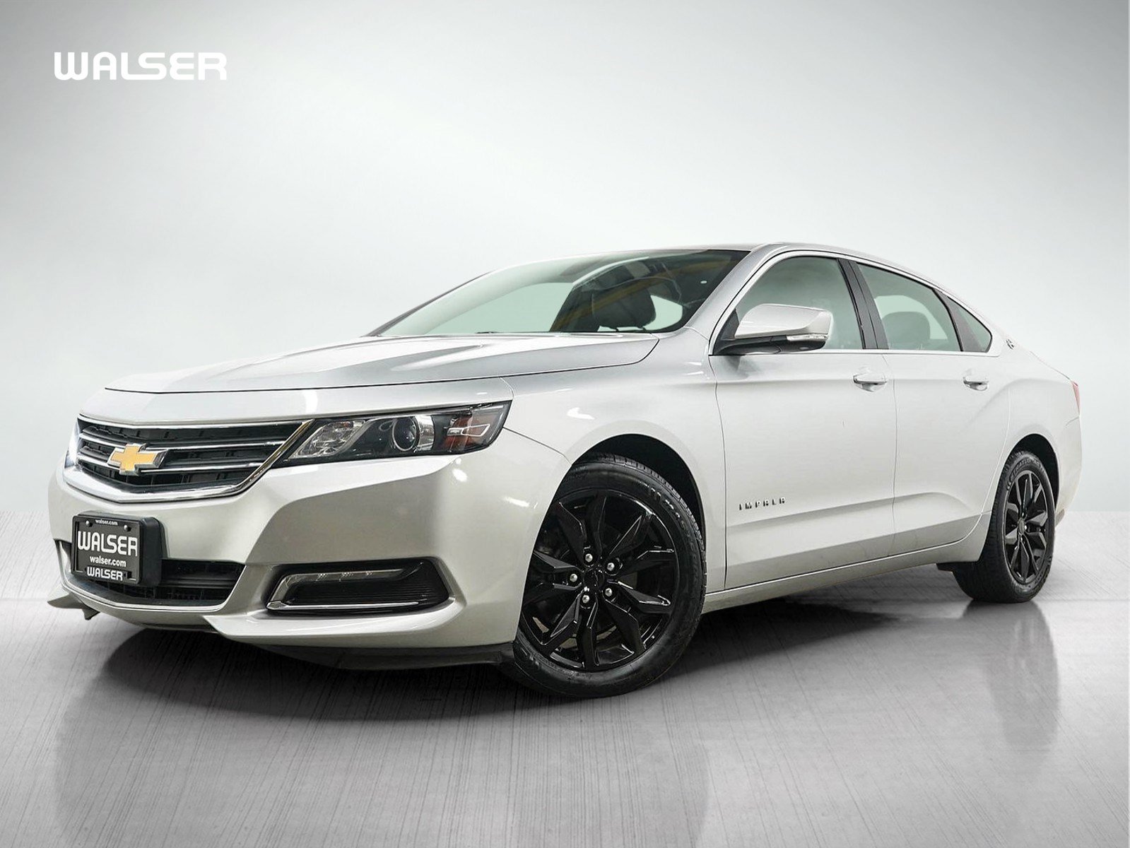 Used 2018 Chevrolet Impala LT FWD image 1