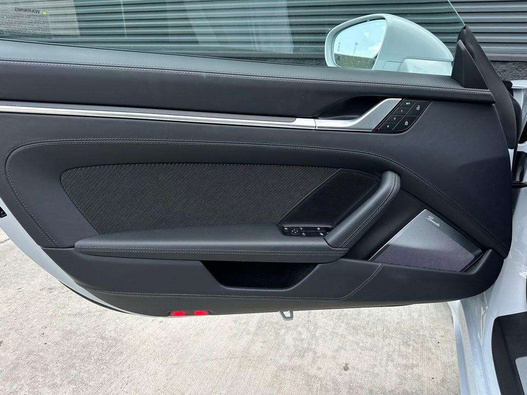Certified 2025 Porsche 911 Turbo S AWD/4WD image 20