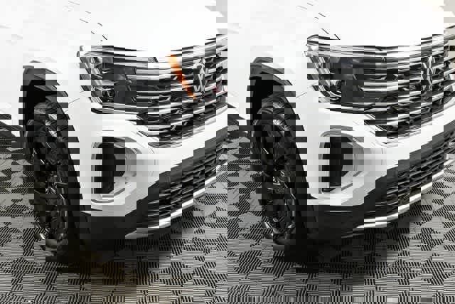 New 2026 Volkswagen Atlas SE image 38