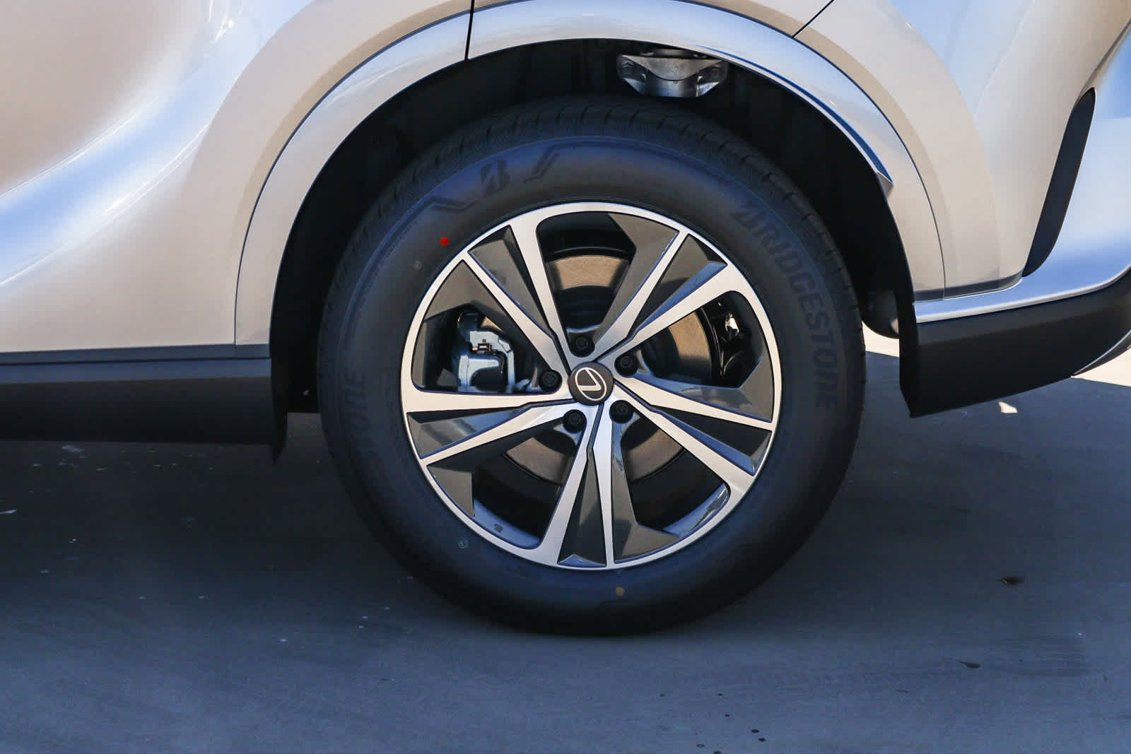 New 2026 Lexus RX 350 Premium w/ Accessory Package (Z1) FWD image 12