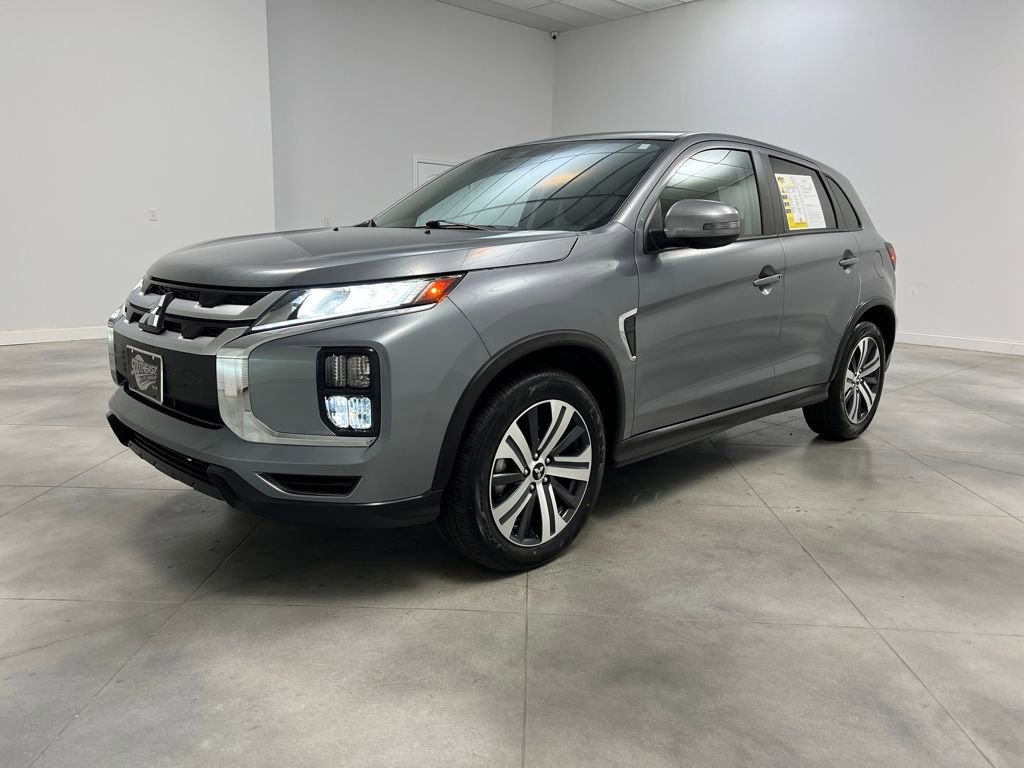 Used 2025 Mitsubishi Outlander Sport AWD image 3
