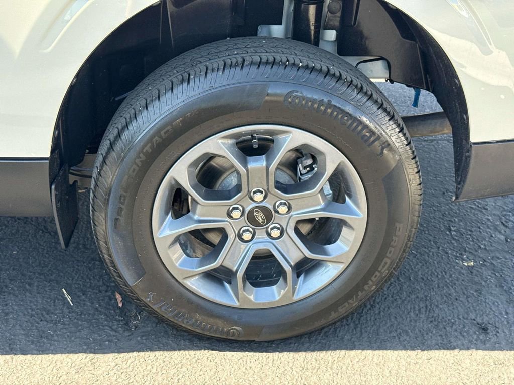 Certified 2025 Ford Maverick XLT w/ Equipment Group 302A AWD/4WD image 30