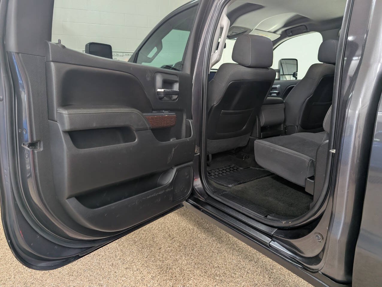 Used 2015 GMC Sierra 3500 SLE AWD/4WD image 15