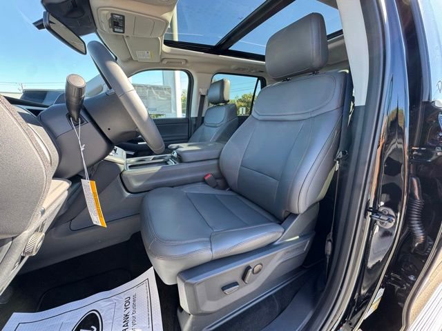 New 2025 Ford Expedition Active image 16
