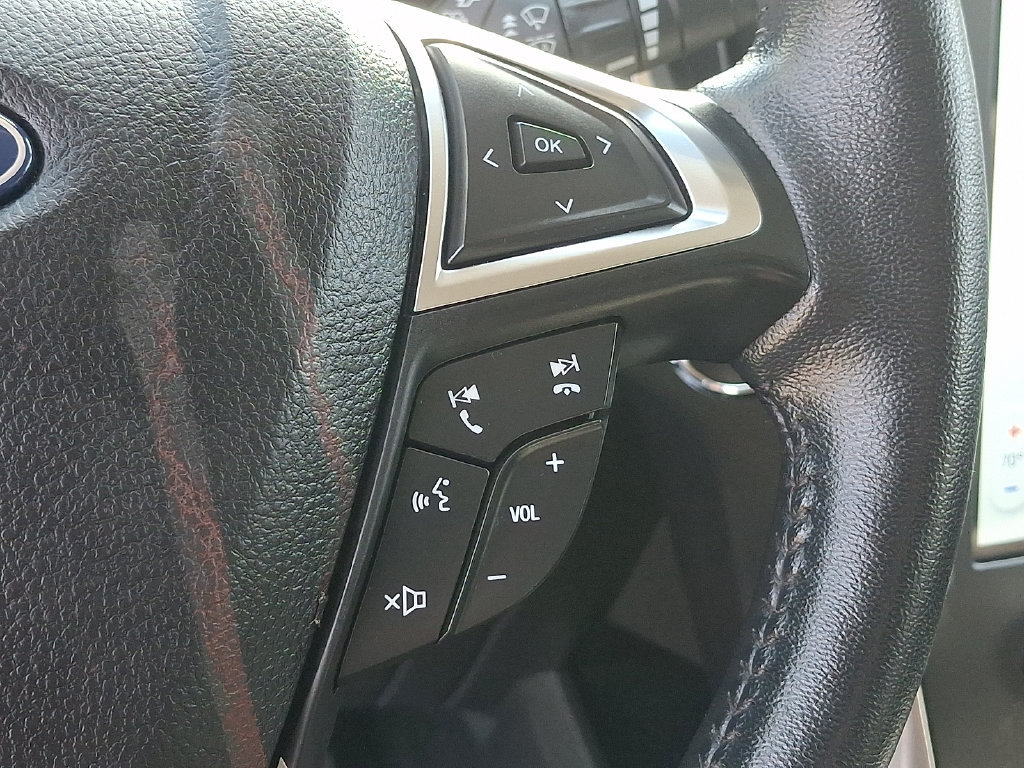 Used 2024 Ford Edge Titanium AWD/4WD image 22