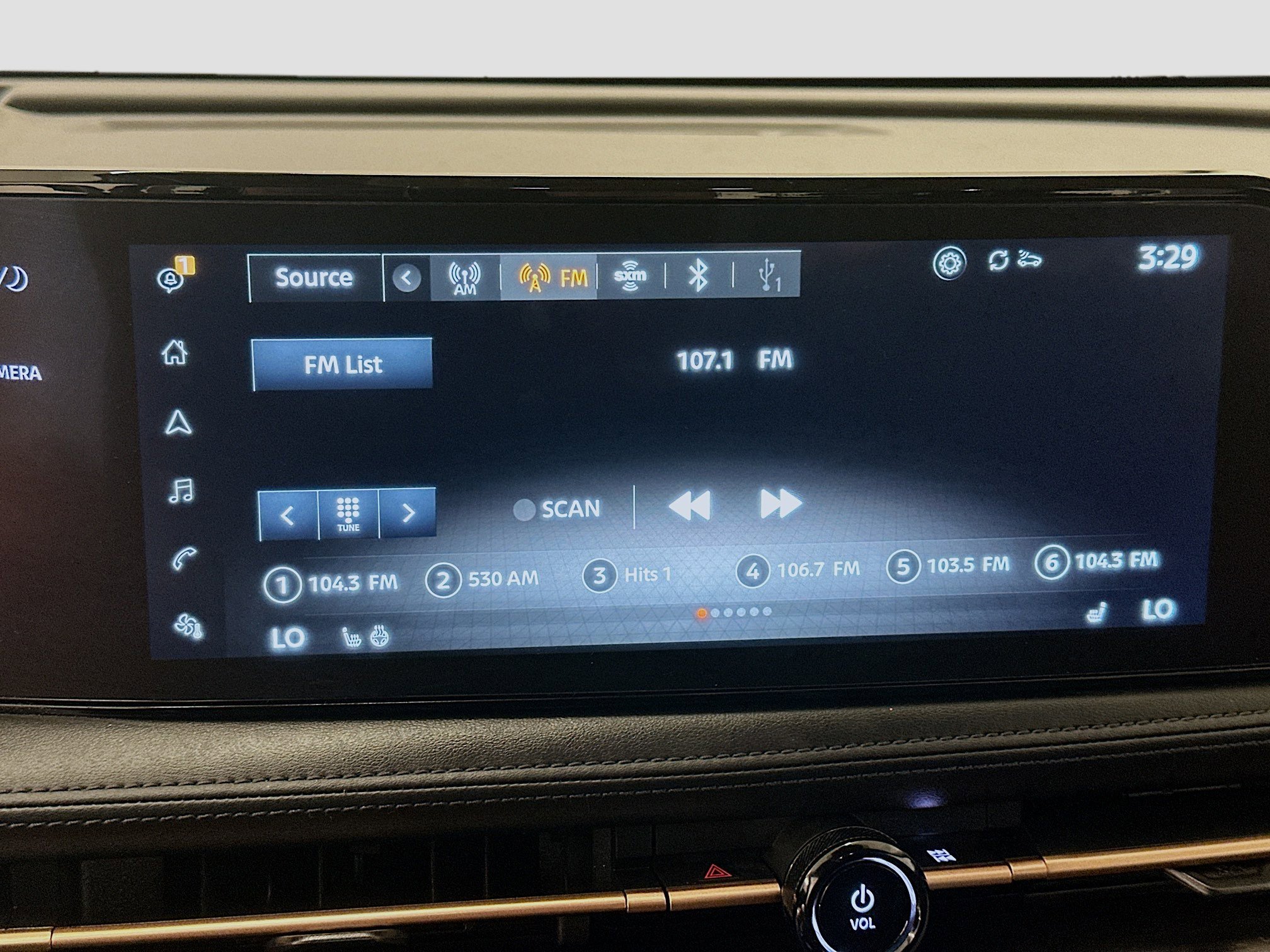 Used 2023 Nissan Ariya AWD image 21