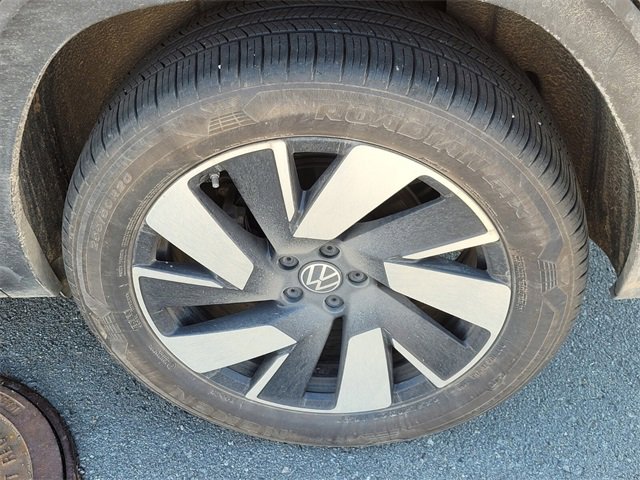 Used 2024 Volkswagen Atlas Cross Sport SE image 9