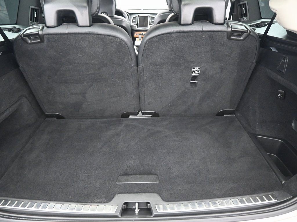 Used 2023 Volvo XC90 B6 Plus AWD/4WD image 34