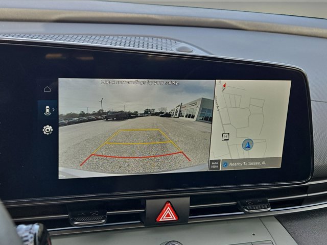 Used 2025 Hyundai Elantra Limited FWD image 26