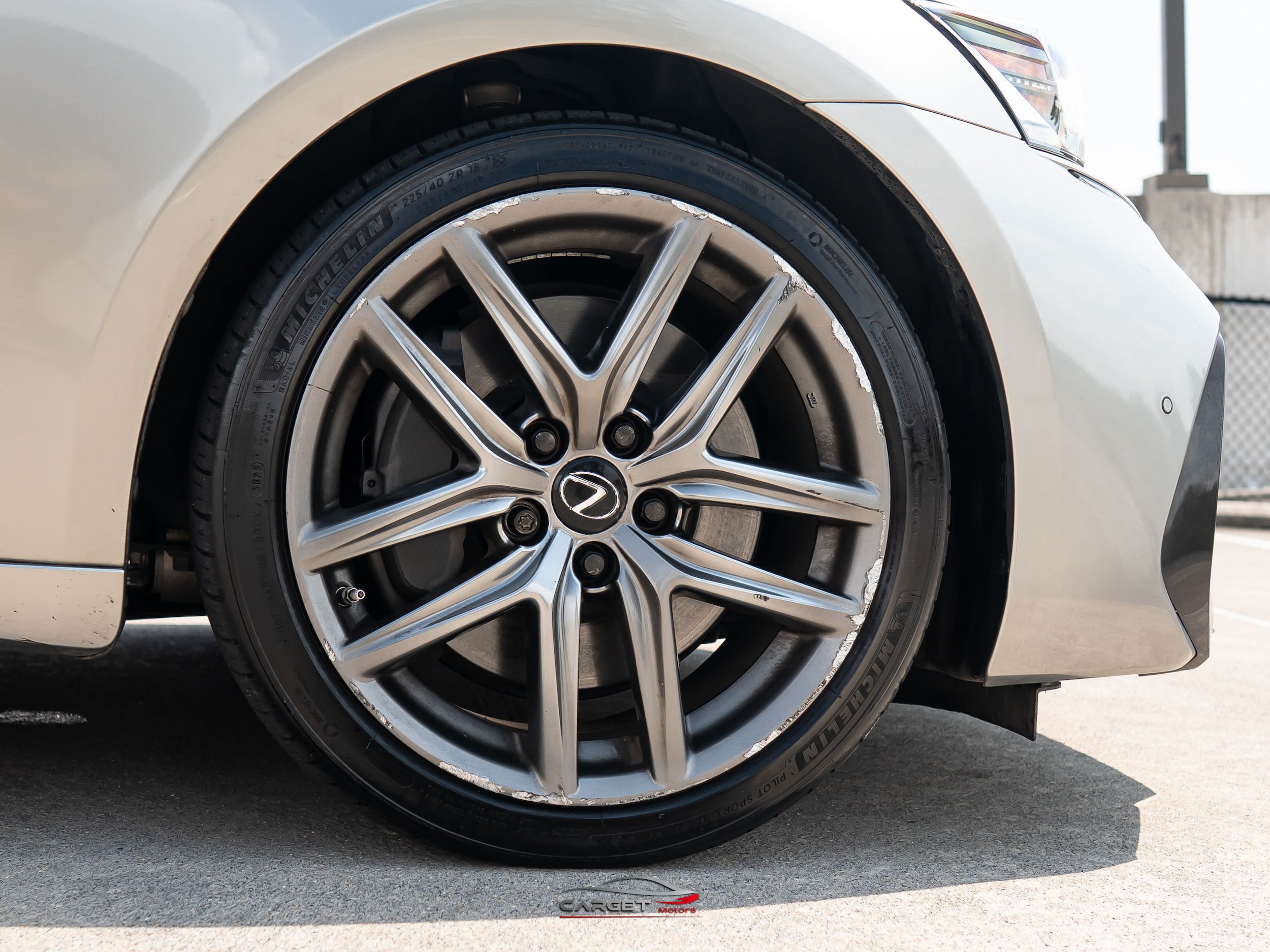 Used 2019 Lexus IS 300 F Sport w/ F Sport Package RWD image 9