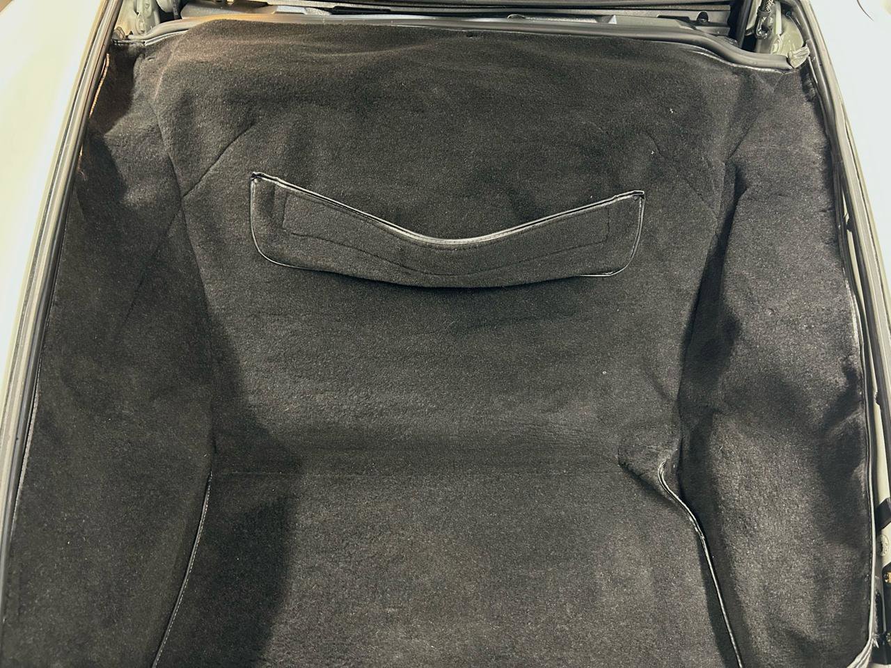 Used 1995 Porsche 911 Carrera RWD image 19