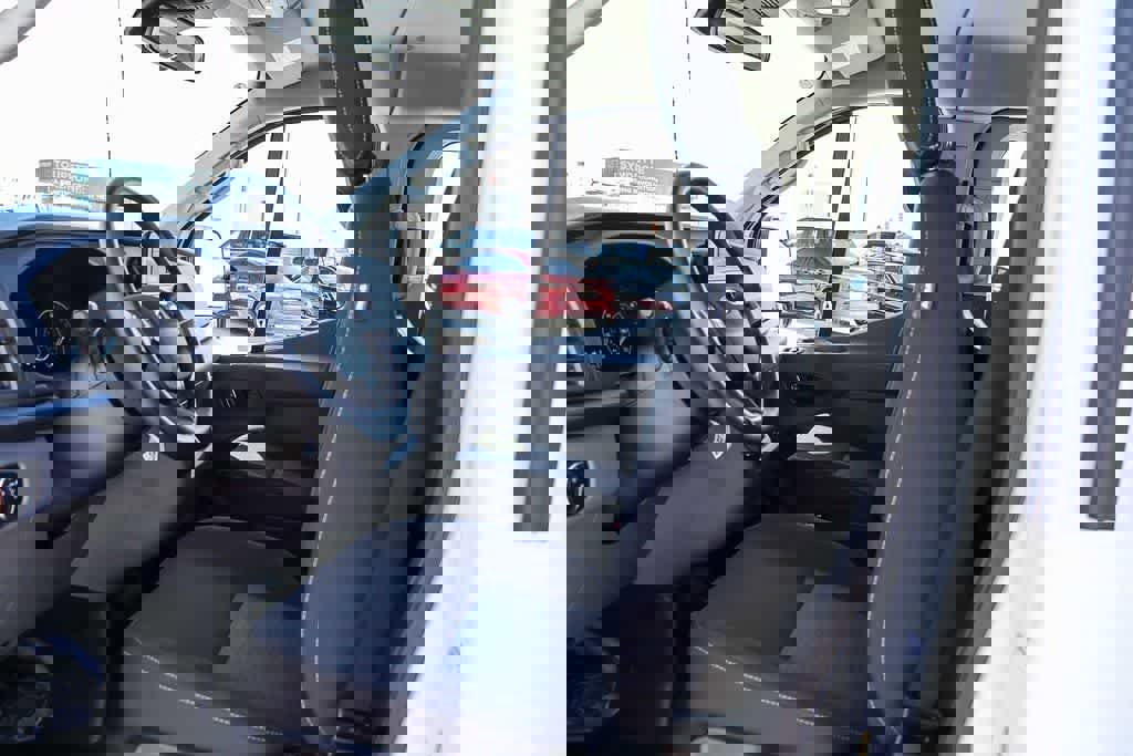 Used 2023 Ford Transit 350 XL image 18