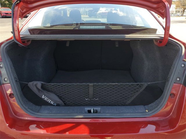 Used 2024 Nissan Versa SR w/ Trunk Package image 9