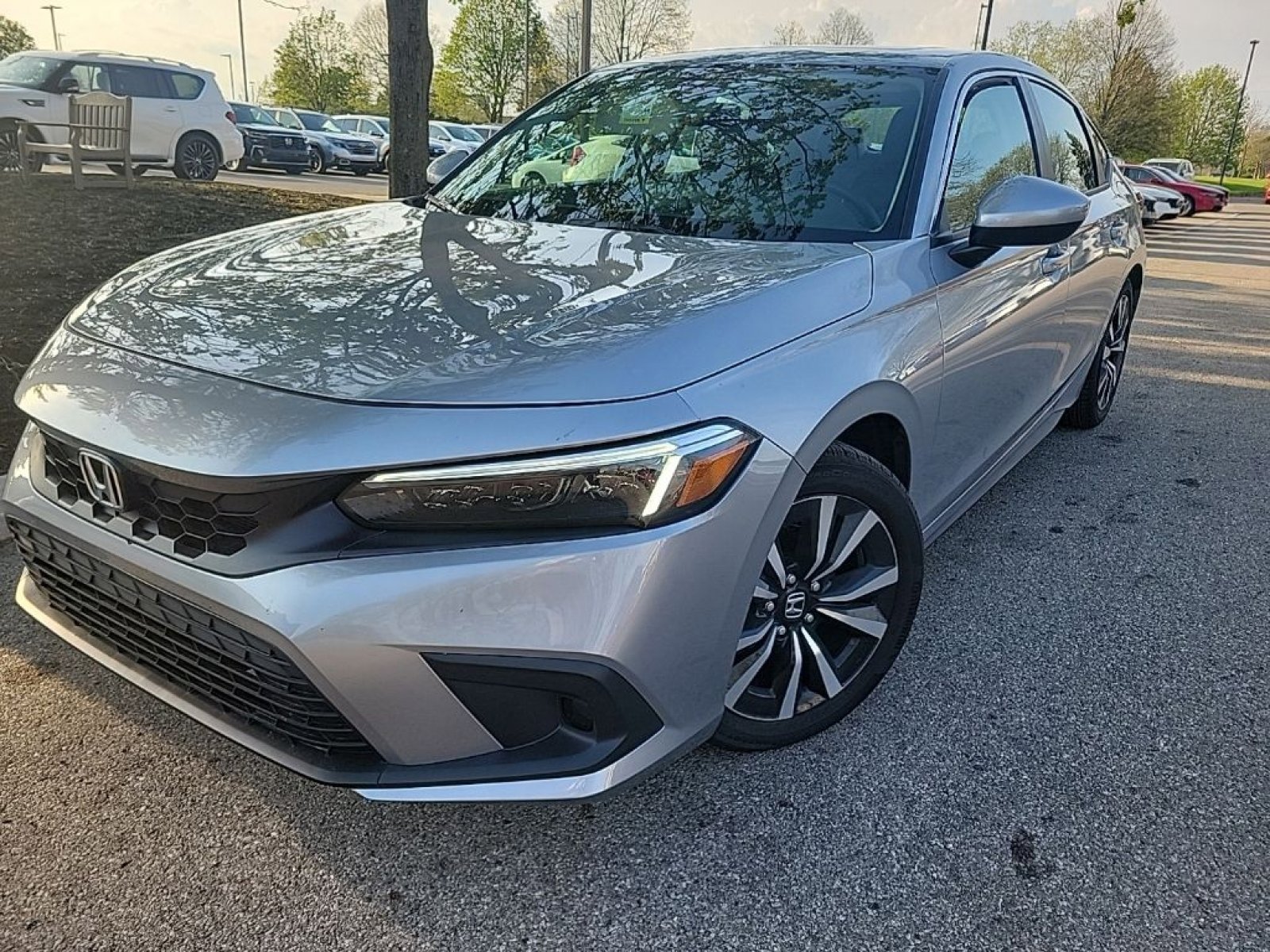 Used 2024 Honda Civic EX-L image 5