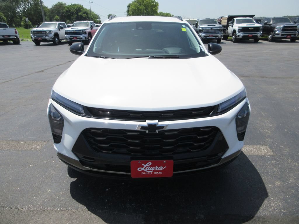 Certified 2025 Chevrolet Trax ACTIV w/ Driver Confidence Package FWD image 13