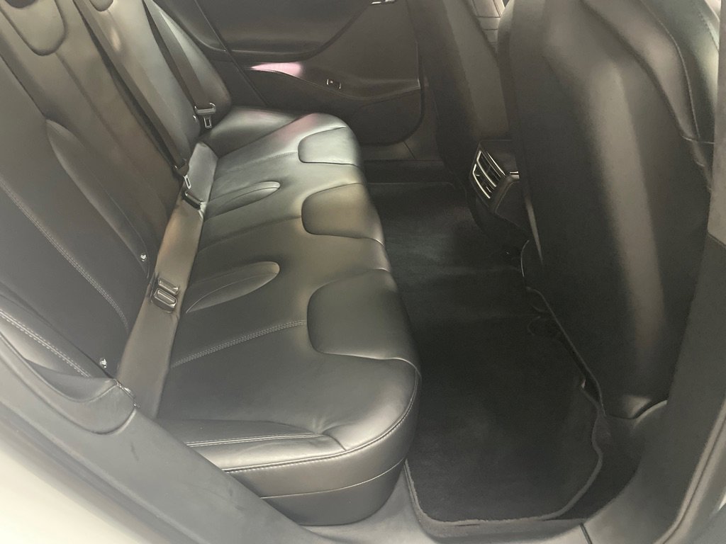 Used 2015 Tesla Model S 70 image 32