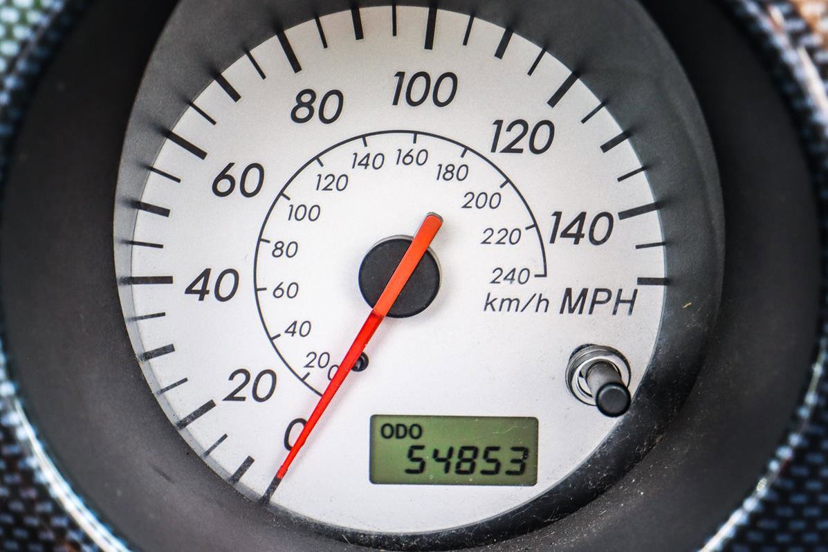 Used 2003 Toyota MR2 image 6