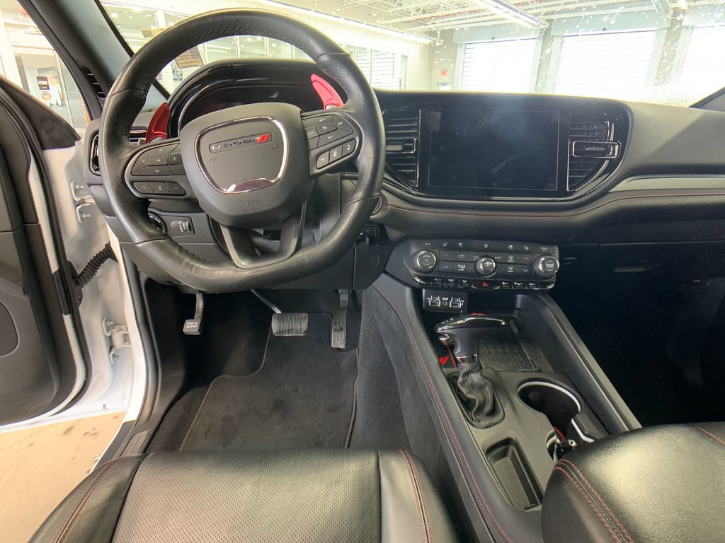 Used 2025 Dodge Durango GT AWD/4WD image 13