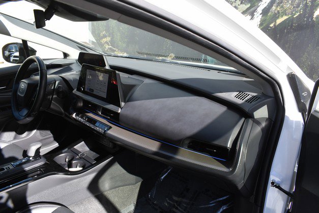 Certified 2024 Toyota Prius XLE image 24