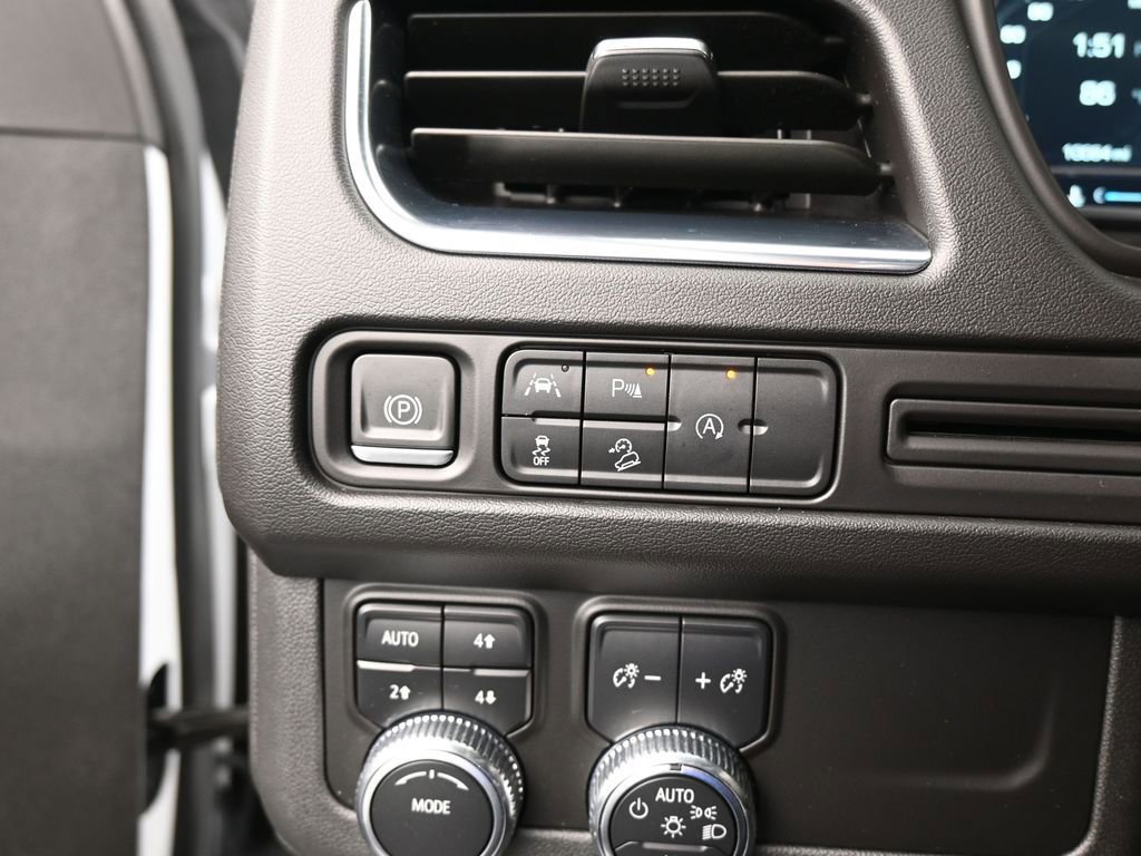 Used 2023 GMC Yukon XL AT4 image 37