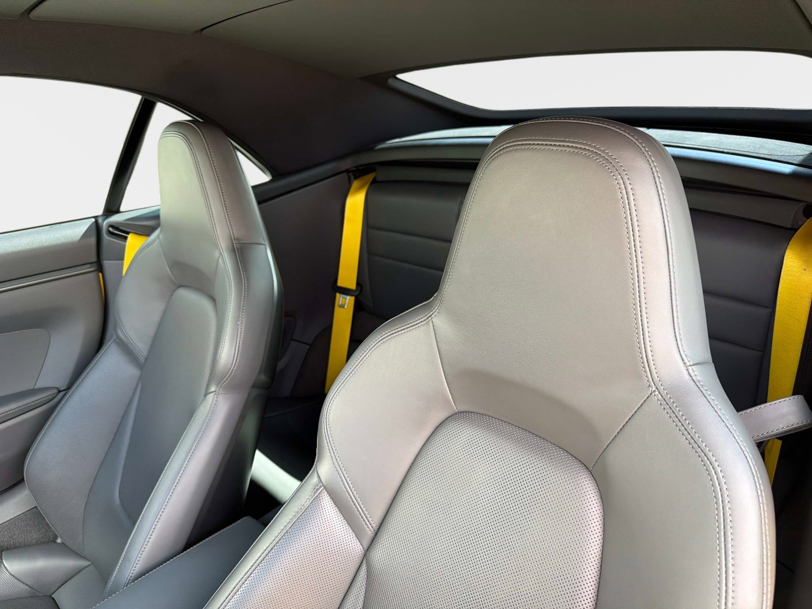 Used 2022 Porsche 911 Carrera RWD image 29