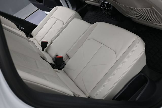 Used 2022 Audi Q3 2.0T Premium AWD/4WD image 35