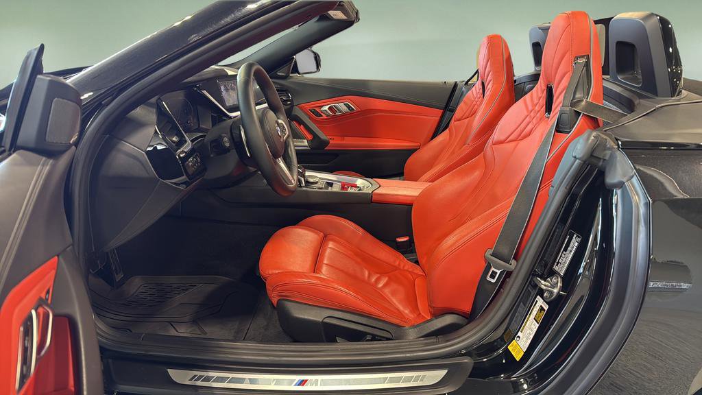 Used 2019 BMW Z4 sDrive30i w/ M Sport Package RWD image 11