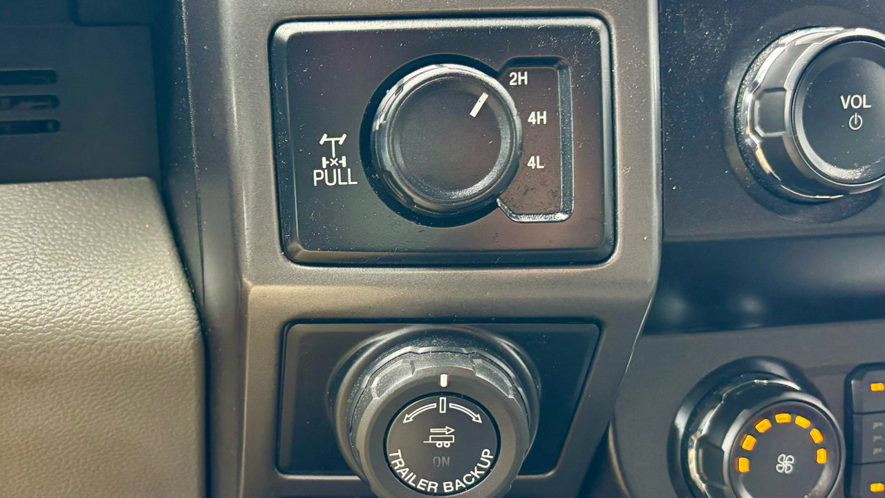 Used 2019 Ford F150 XLT w/ Equipment Group 302A Luxury image 24