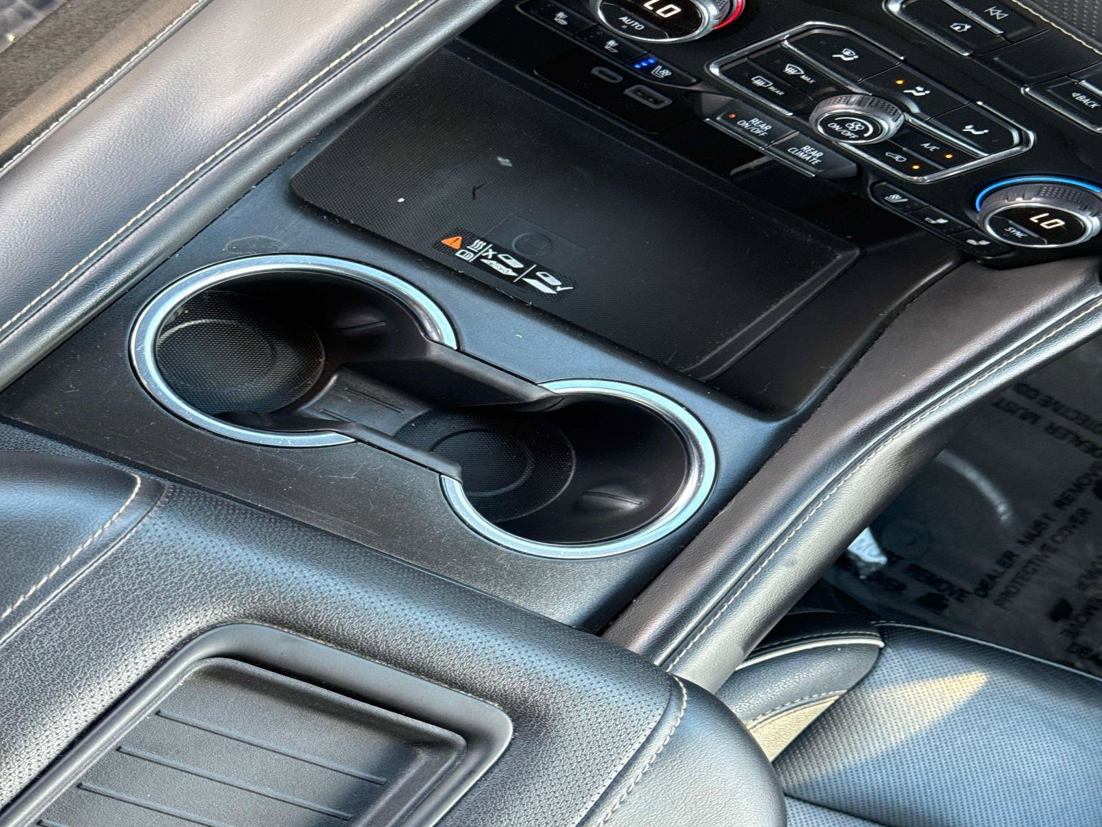 Used 2023 Chevrolet Suburban Premier image 28