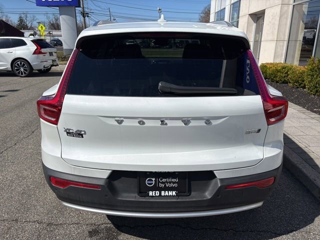 Used 2025 Volvo XC40 B5 Plus AWD/4WD image 4