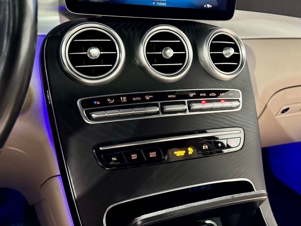 Used 2021 Mercedes-Benz GLC 300 4MATIC image 19