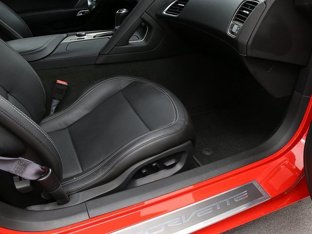 Used 2015 Chevrolet Corvette Stingray w/ 2LT Preferred Equipment Group image 29