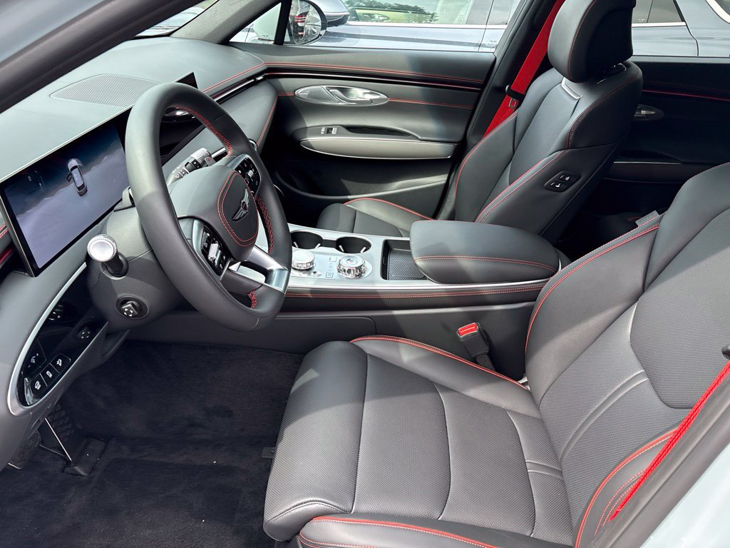 New 2027 Genesis GV70 2.5T Sport Prestige AWD/4WD image 6