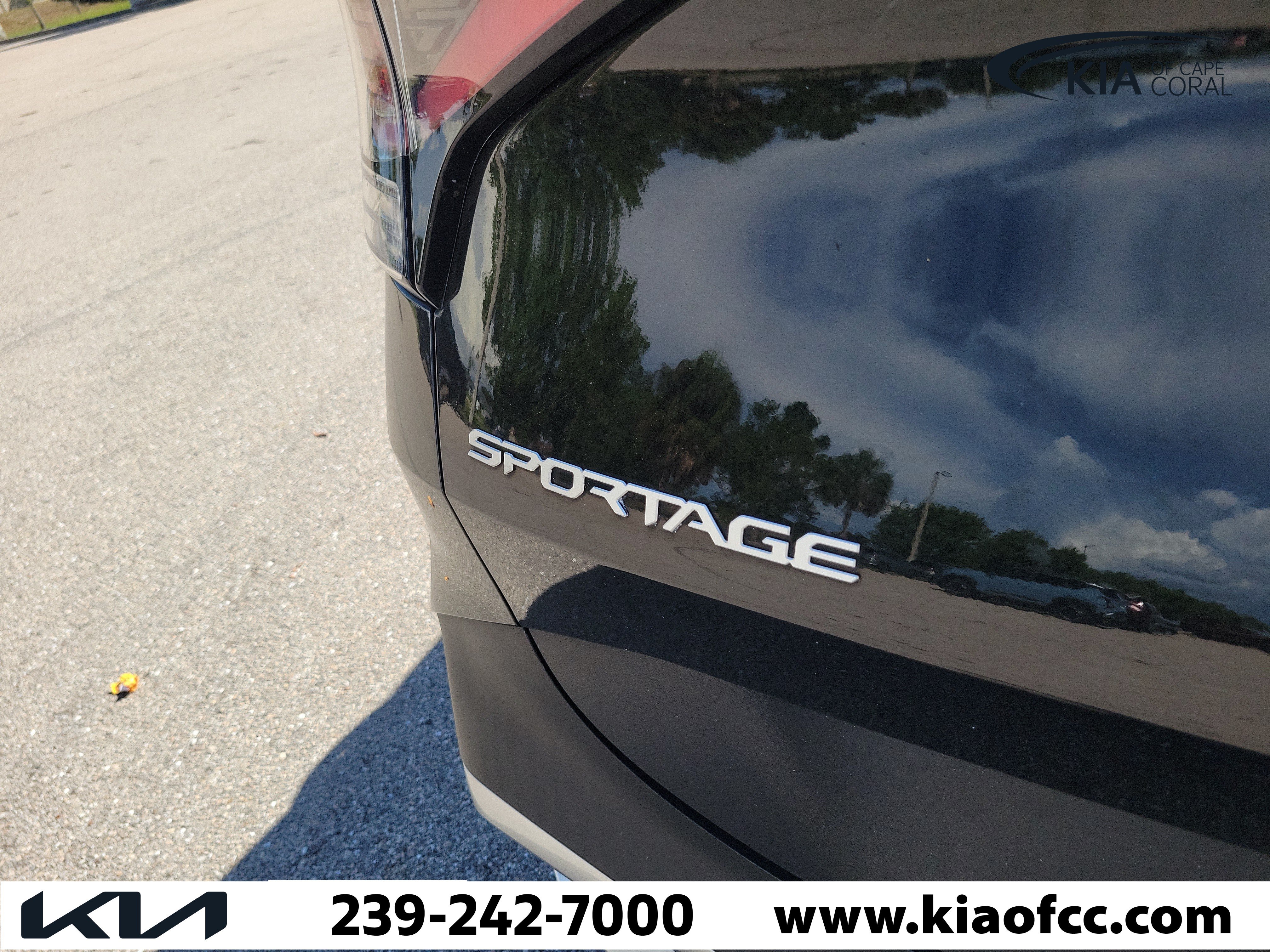 Certified 2023 Kia Sportage EX AWD/4WD image 10