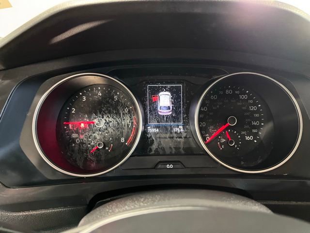 Used 2020 Volkswagen Tiguan S image 25
