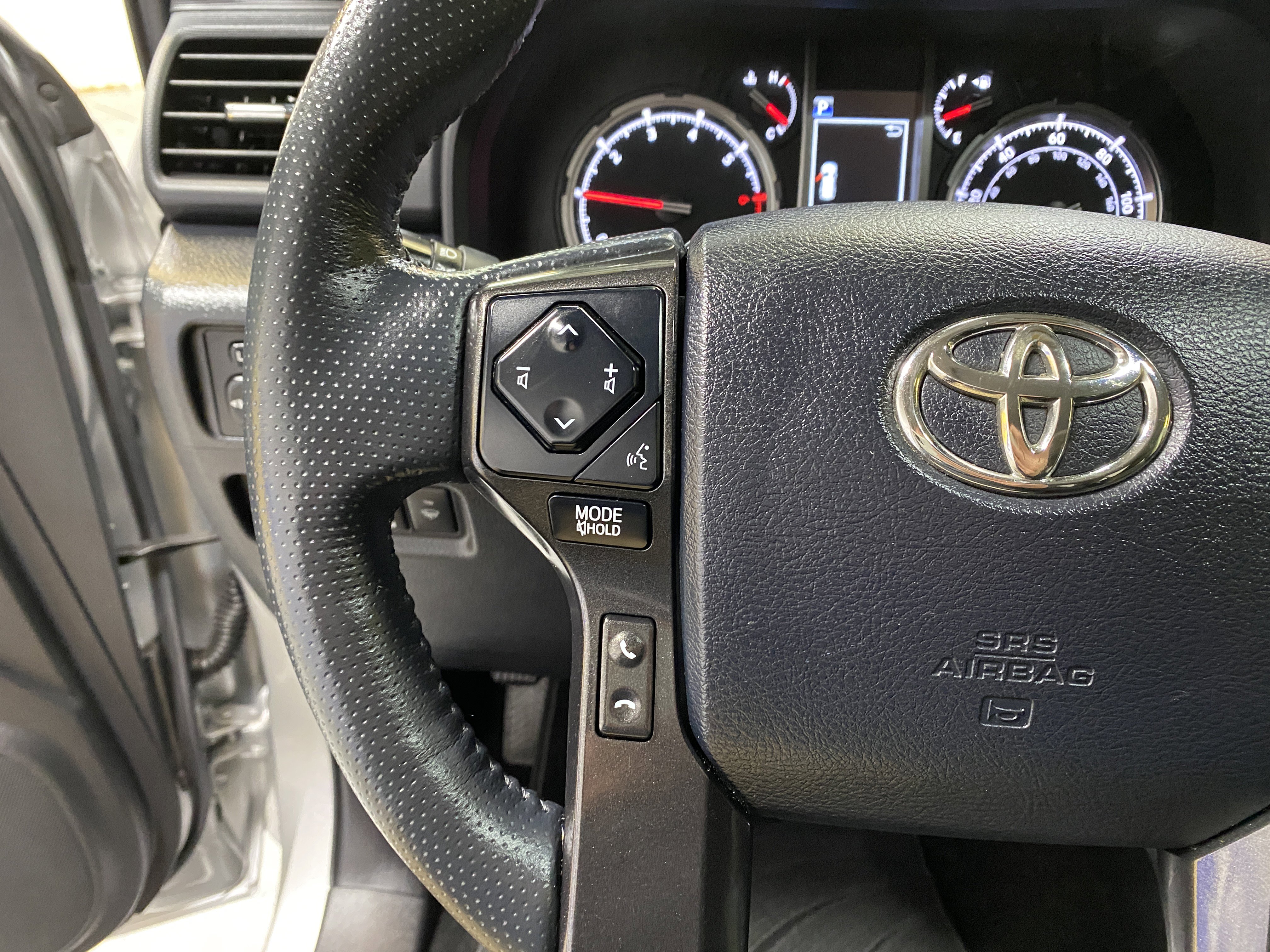 Used 2023 Toyota 4Runner TRD Off-Road Premium image 32