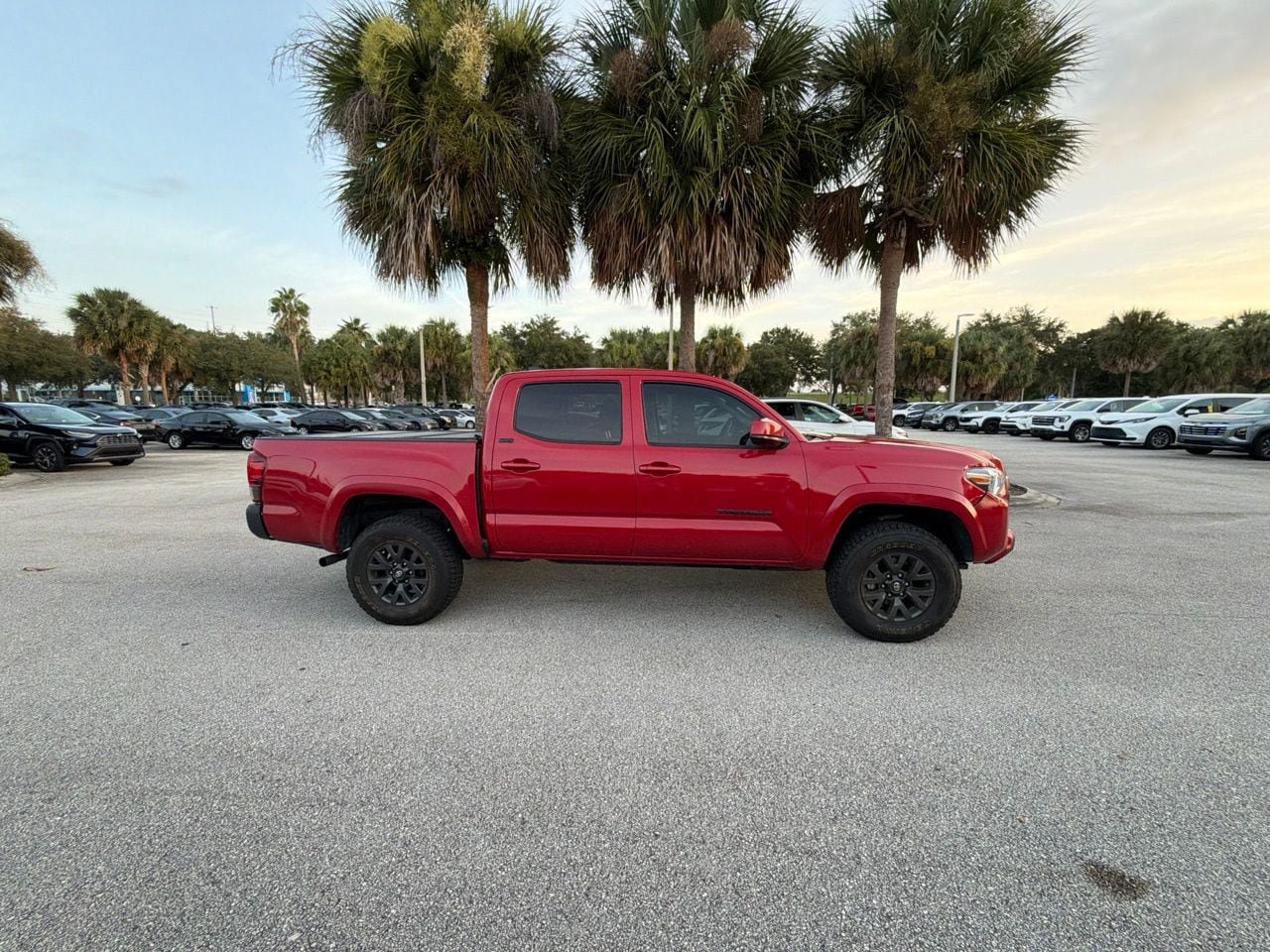 Used 2023 Toyota Tacoma SR5 RWD image 4
